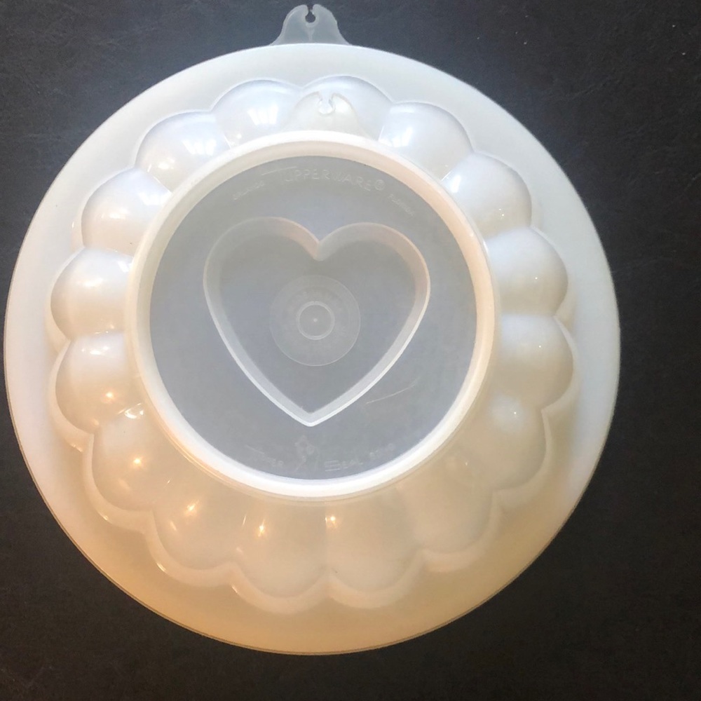 Vintage Tupperware Jello Mold